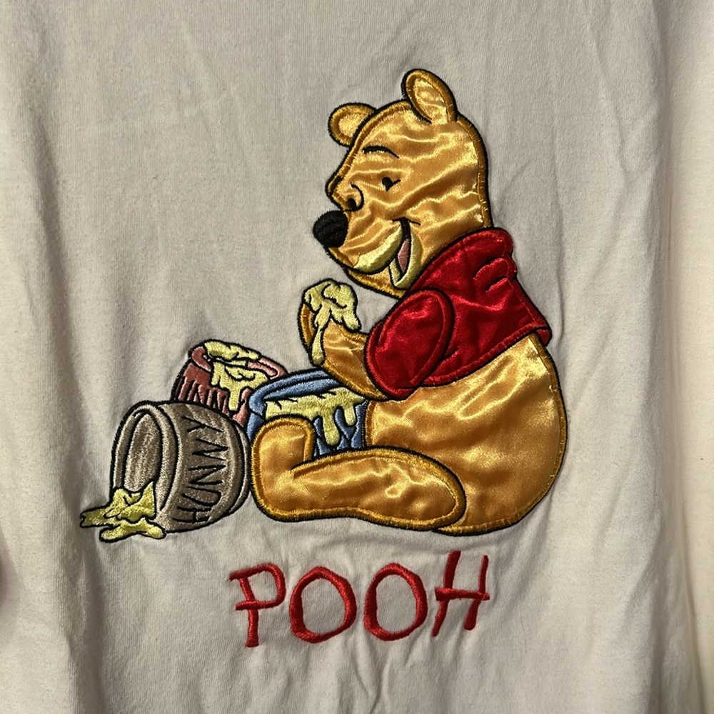 Winnie the Pooh Tshirt L/XL - Picture 2 of 5